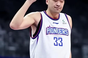 普通人可以考篮球训练师资格证